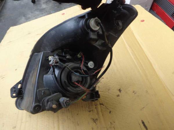 PHARE DROIT SUZUKI - Vue 2